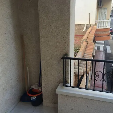 2 With Free Parking Near The Sea *